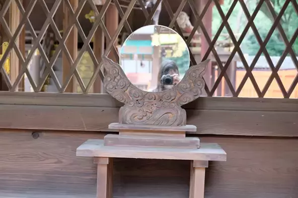 「絵馬にメイクして美人祈願！京都の「河合神社」は人気上昇中のパワースポット」の画像