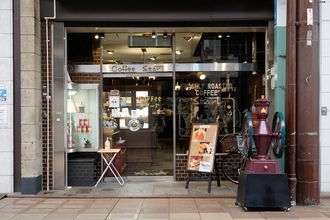 京都三条「スマート珈琲店」で食す、美空ひばりも愛した懐かしのホットケーキ