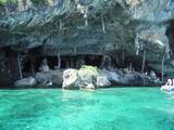「エメラルドグリーンの絶景ビーチ！タイ・ピピ島のマヤベイは息をのむほどの美しさ」の画像18