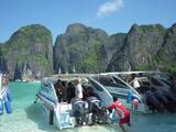 「エメラルドグリーンの絶景ビーチ！タイ・ピピ島のマヤベイは息をのむほどの美しさ」の画像9