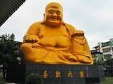 「巨大な黄金色の笑う大仏がニョキっ！台湾・台中のパワースポット「宝覚寺」に行こう」の画像7