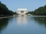 「アメリカ、ワシントンD.C.にあるリンカーン記念堂でアメリカの歴史に思いを馳せる」の画像3