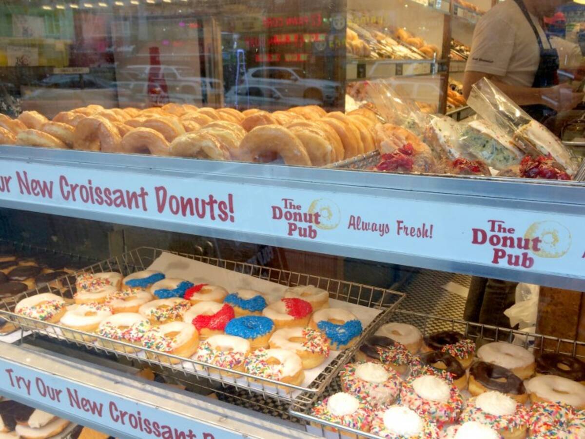 ニューヨークに行ったら昔ながらのドーナツを堪能しよう アメリカ ニューヨークの老舗ドーナツ店 ザ ドーナツ パブ The Donut Pub 17年11月25日 エキサイトニュース