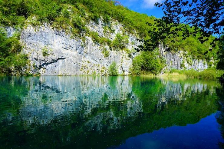 【世界の絶景】水と緑の楽園が見せる絶景！クロアチアの世界遺産・プリトヴィツェ湖群国立公園