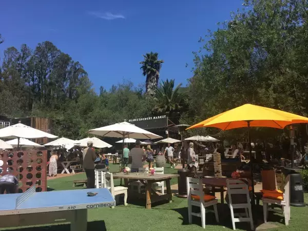 「アメリカ西海岸で人気沸騰中のテーマパークの様なカフェ / カリフォルニア州マリブにある「マリブカフェ（MALIBU CAFE）」」の画像