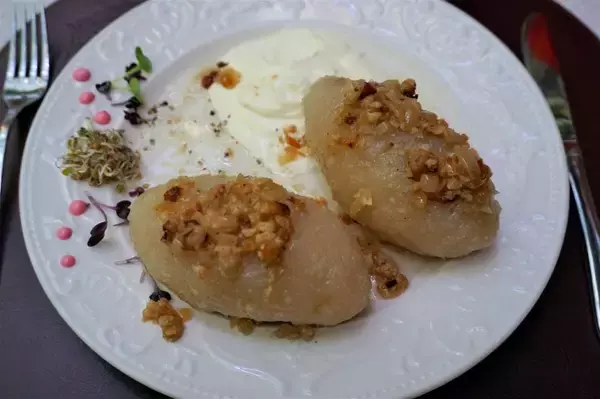 【世界の郷土料理】飛行船の形をした不思議なリトアニア料理「ツェぺリナイ」を食べてみた