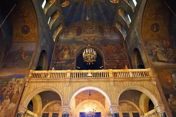 「ブルガリア・ソフィアのシンボルは世界最大級の正教会聖堂、アレクサンドル・ネフスキー大聖堂」の画像