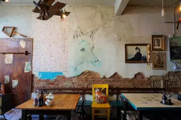 「家庭の味が楽しめる、ブルガリア・ソフィアのレトロなおしゃれレストラン「メイド・イン・ホーム」」の画像