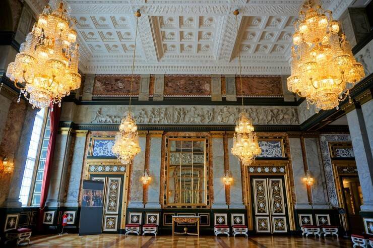 豪華な王室の迎賓の間にうっとり、デンマーク・コペンハーゲン発祥の地・クリスチャンスボー城