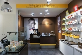世界最高峰のショコラティエが贈る、フランス「メゾン・カフェ」の絶品チョコレート＆マカロン