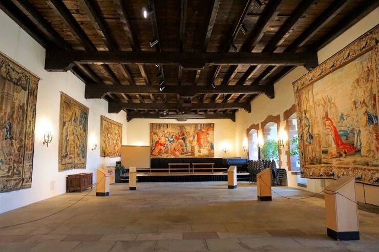 天皇陛下も訪れた「森と渓谷の国」、ルクセンブルク随一の名城・ヴィアンデン城