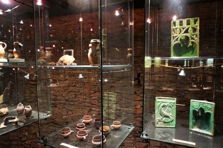 天皇陛下も訪れた「森と渓谷の国」、ルクセンブルク随一の名城・ヴィアンデン城