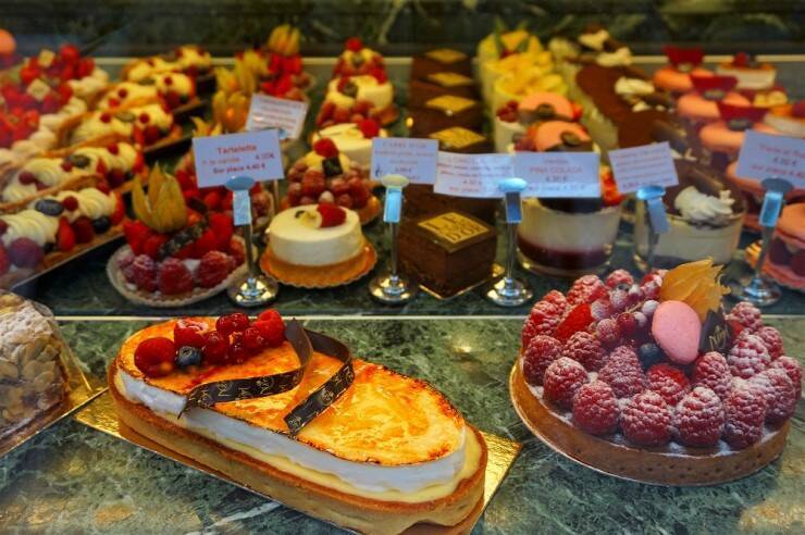 フランスのお菓子の街 ストラスブールの有名パティスリー ネゲル で宝石のようなケーキを堪能 17年11月18日 エキサイトニュース