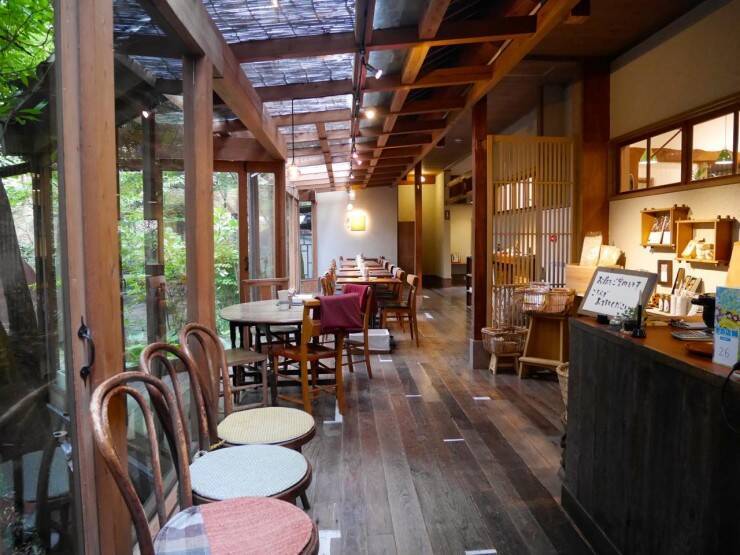 世界遺産「石見銀山」の自然溢れる古民家カフェでひと休み / 島根県大田市大森町「群言堂　石見銀山本店」