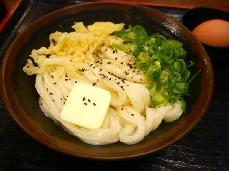 まるでカルボナーラ うどん県が誇る名物 釜バターうどん が絶品 香川県高松市 手打十段うどんバカ一代 17年12月16日 エキサイトニュース 2 2