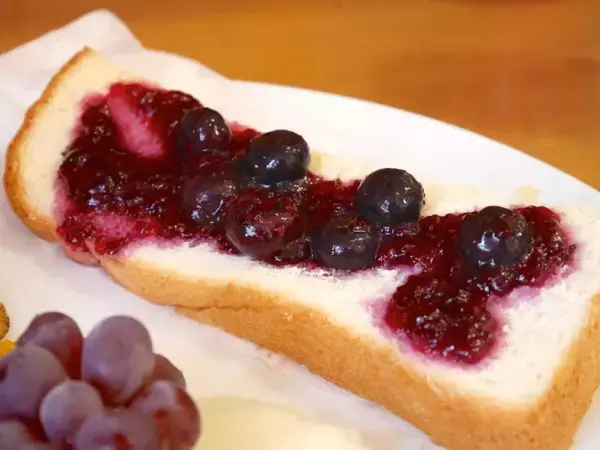 「フレッシュジュースにフルーツ盛り盛りのモーニングが付いてくる！名古屋市瑞穂区「トップフルーツ八百文」」の画像