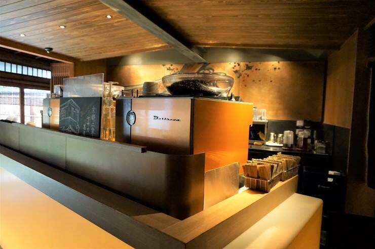 【世界のスタバ】世界初！？畳のお座敷でコーヒーを楽しめるお店「スターバックスコーヒー 京都二寧坂ヤサカ茶屋店」