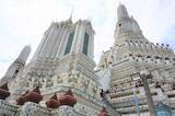 「タイ・バンコクの三大寺院の1つ！白く生まれ変わったフォトジェニックなワット・アルン」の画像1