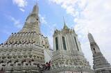 「タイ・バンコクの三大寺院の1つ！白く生まれ変わったフォトジェニックなワット・アルン」の画像10