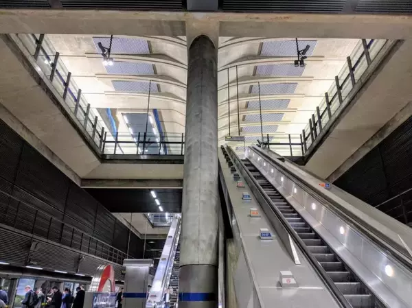 「カッコ良過ぎて思わず見とれる…クールなロンドン地下鉄駅4選」の画像