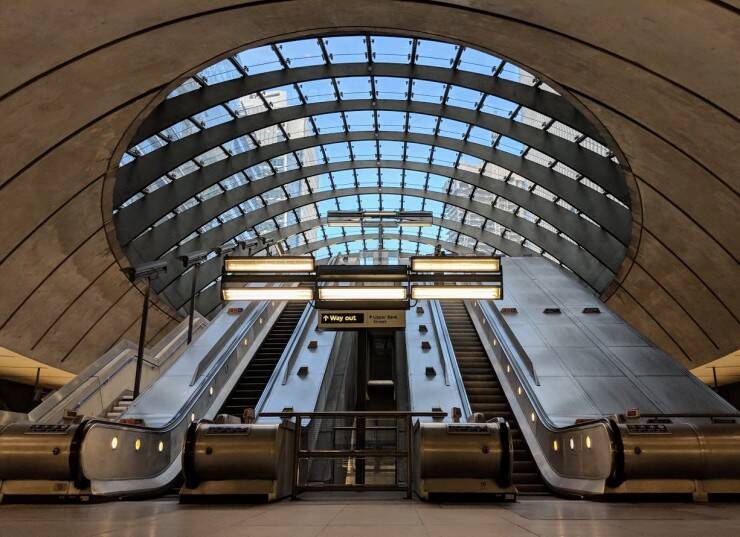 カッコ良過ぎて思わず見とれる…クールなロンドン地下鉄駅4選