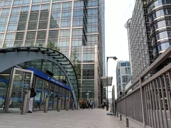 「カッコ良過ぎて思わず見とれる…クールなロンドン地下鉄駅4選」の画像