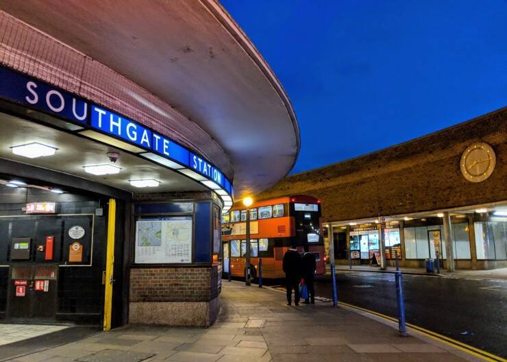 カッコ良過ぎて思わず見とれる…クールなロンドン地下鉄駅4選