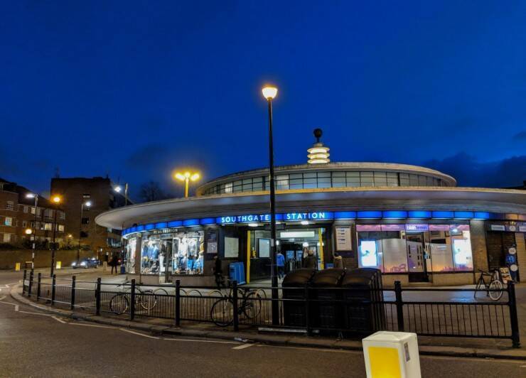 カッコ良過ぎて思わず見とれる…クールなロンドン地下鉄駅4選