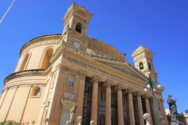 第2次世界大戦時に奇跡が起こった世界第3のドーム教会 マルタ島中北部モスタにあるモスタ教会を訪ねて 2018年6月27日 エキサイトニュース