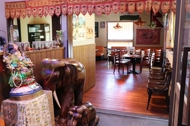 【ご当地ファミレス】愛知・滋賀に7店舗を展開するインド・ネパール料理店「サプナ」のカレーランチ