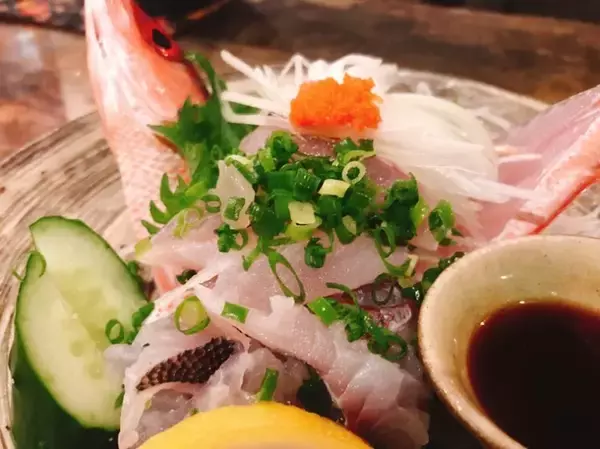 「沖縄・那覇が誇る最高の居酒屋「うりずん」で味わう絶品の沖縄料理と本物の古酒（クースー）」の画像