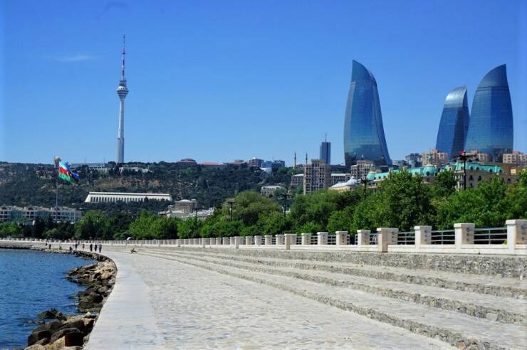 近代建築から世界遺産まで多彩な景色に出会えるアゼルバイジャン・バクーの観光スポット8選