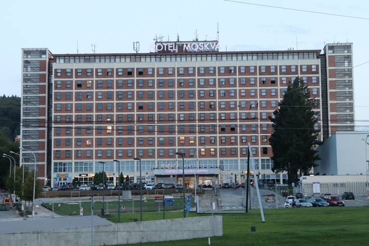 チェコ南東部ズリーン（Zlin）最大のコングレスホテル「インターホテル モスクワ」
