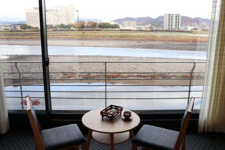 【岐阜】創業160余年の老舗旅館「長良川温泉 十八楼」で温泉と会席料理を愉しむ