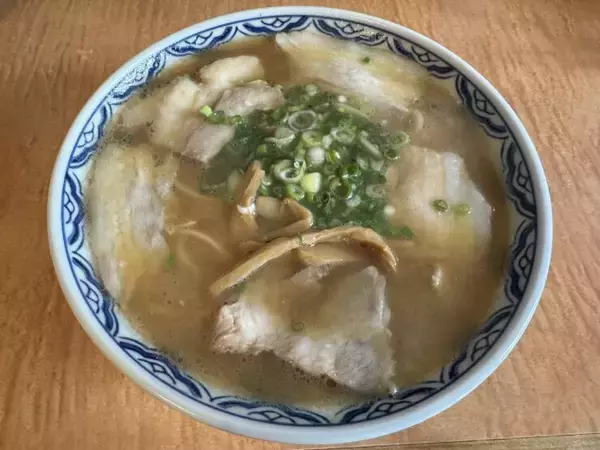 「【日本麺紀行】岡山市内の住宅街にたたずむ老舗で味わう昔懐かしい中華そばとは？ / 岡山県岡山市北区・奉還町の「中華そば 丸天 西店」」の画像