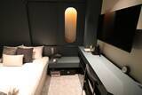 「【名古屋】鉄道の世界観をまとうホテル「R Hotel Nagoya Station」が開業｜夜行列車のコンパートメントのような個室空間」の画像10