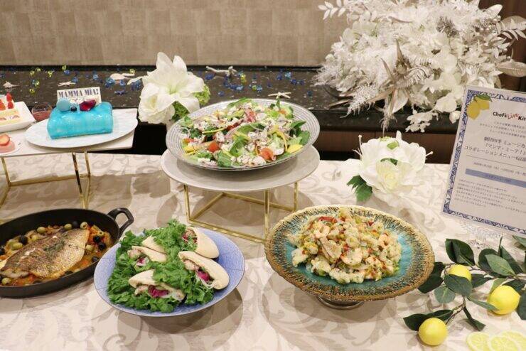 ストリングスホテル 名古屋 シェフズライブキッチン「地中海フェア～豊かな海の恵みと魅惑の苺スイーツ～」開催中