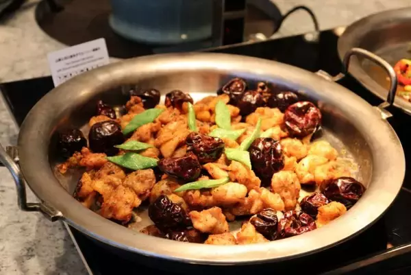 「ヒルトン名古屋 中国料理「王朝」にて四川料理フェア〈刺激的麻辣味〉サマーチャイニーズビュッフェ開催中」の画像
