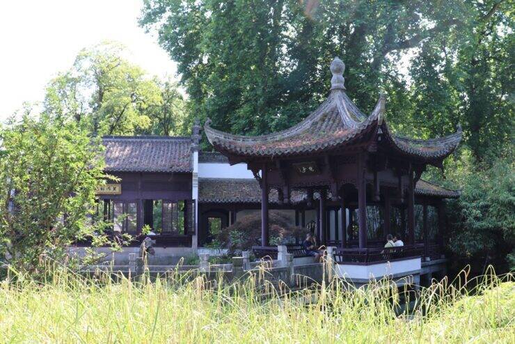 【世界の街角】ドイツ・フランクフルトの緑豊かな公園を歩き、自然景観を楽しむ