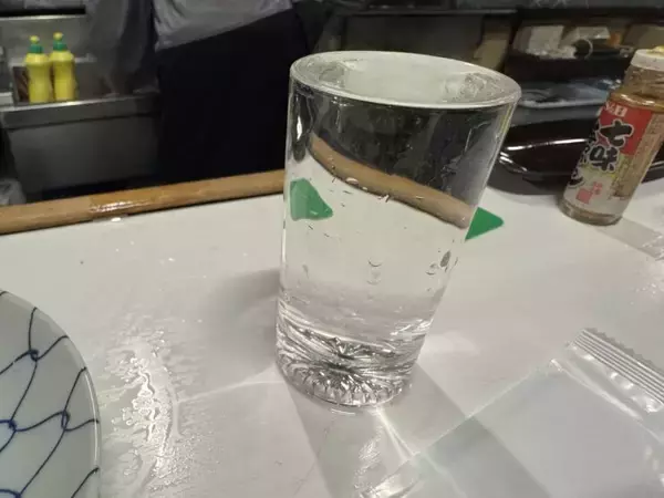 「【日本居酒屋紀行】大須交差点で70年！名古屋の老若男女が集う伝説の老舗焼き鳥店とは？ / 愛知県名古屋市中区大須の「角屋（かどや）」」の画像