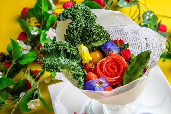 不思議の国で平成最後のお花見 アリスのフラワーガーデンフェス 開催 19年3月18日 エキサイトニュース