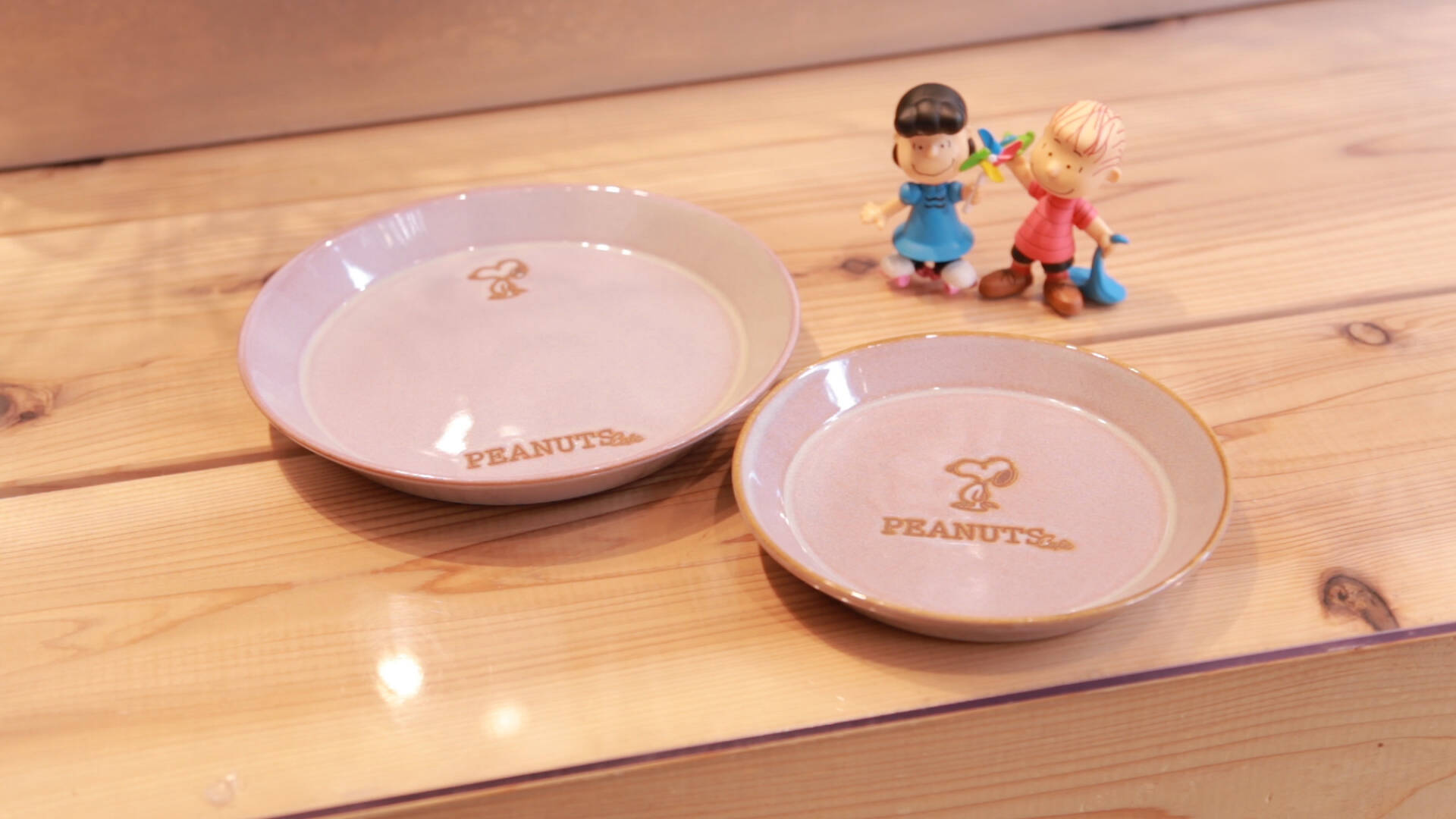 ここでしか手に入らないレア Peanuts Cafe 限定スヌーピーグッズに大注目 17年2月日 エキサイトニュース