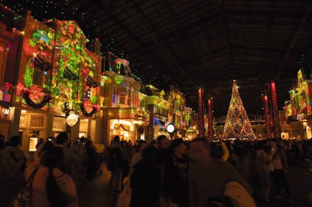 19 東京ディズニーランドのパレード ディズニー クリスマス ストーリーズ を大公開 19年11月17日 エキサイトニュース