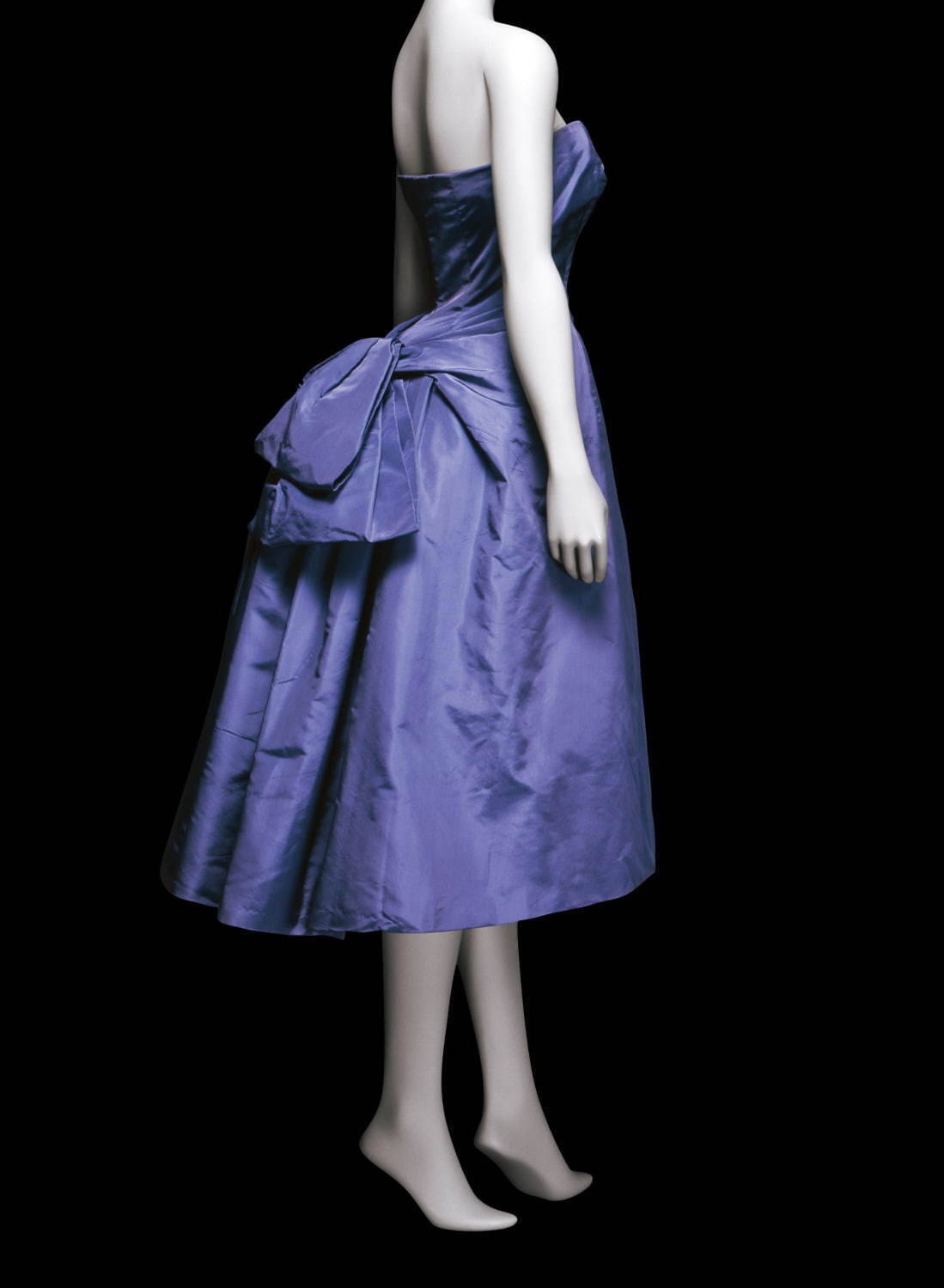 神戸ファッション美術館で特別展開催 ロココ 現代の西洋ドレスや写真など約150点展示 年6月6日 エキサイトニュース 2 2