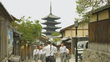 「京都のシンボル！「法観寺」と石畳の「二年坂」はセットで訪れるべし！」の画像1