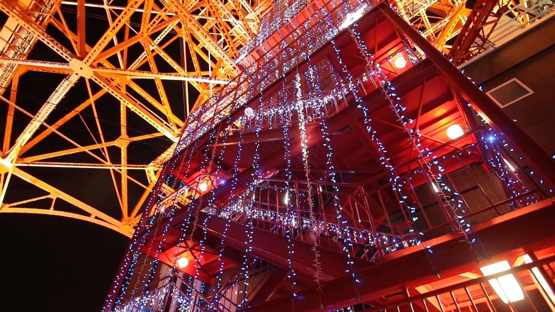 19万のライト煌めく幻想世界 夏を彩る 天の川イルミネーション 17年7月7日 エキサイトニュース 19万のライト煌めく幻想世界 夏を彩る 天の川イルミネーション 17年7月7日 エキサイトニュース