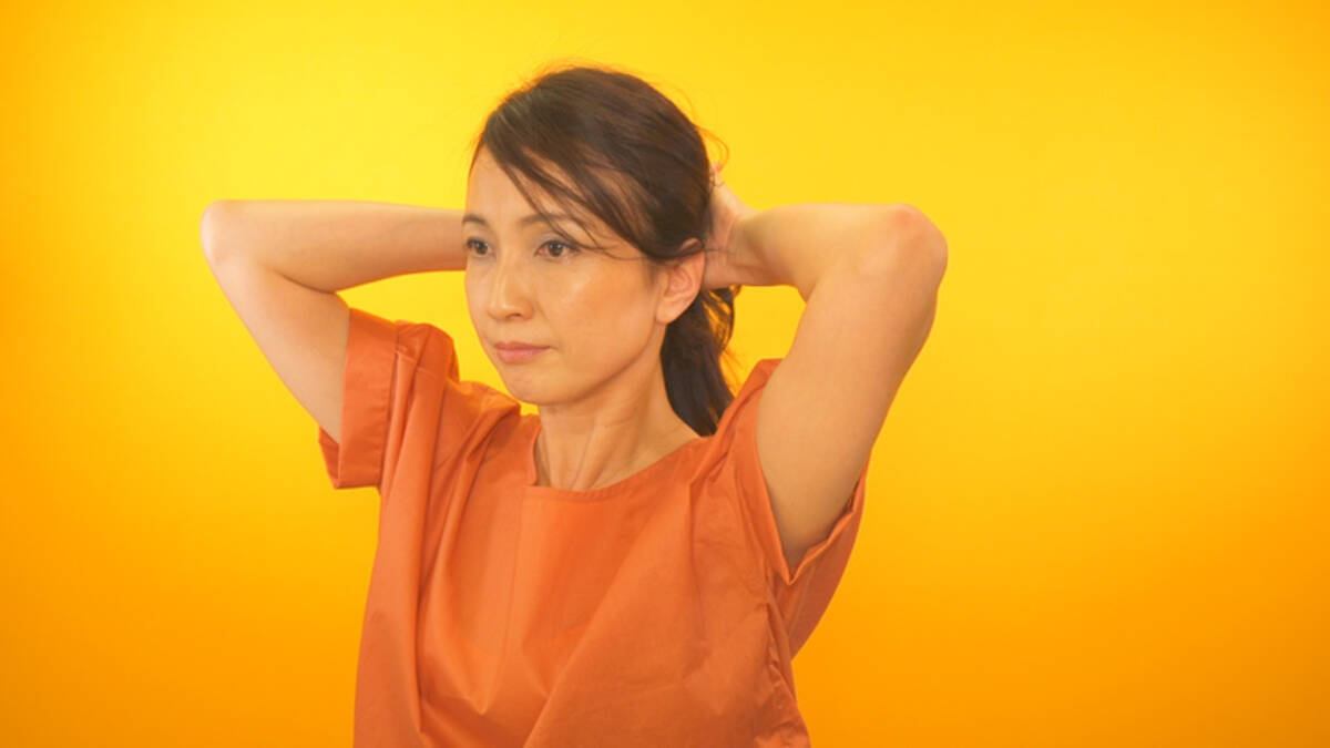 いつもの髪型を簡単ランクアップ こなれお団子ヘア40代編 18年5月17日 エキサイトニュース