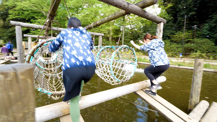 世界初の噴水迷路も 大人が本気で遊べる水上アスレチック 2019年5月16日 エキサイトニュース