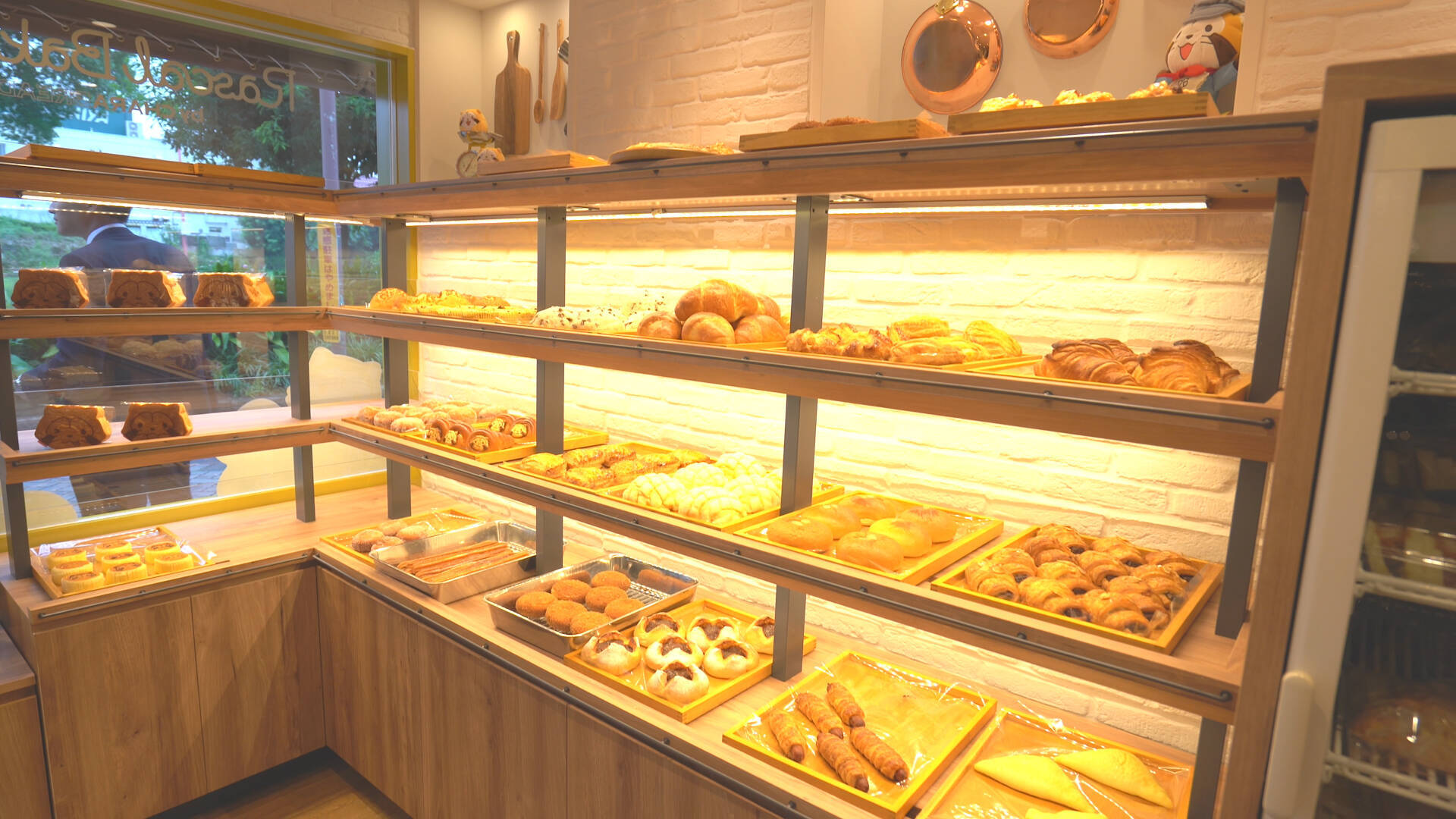 パンまでラスカル ラスカルづくしのパン屋が登場 17年10月23日 エキサイトニュース