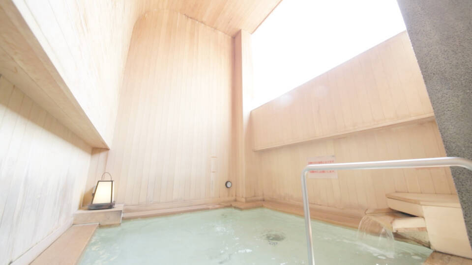 朝風呂が充実！「戸越銀座温泉」は天然黒湯温泉でつやのある美肌になれる銭湯